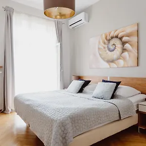 επισκεφθείτε το ξενοδοχείο
